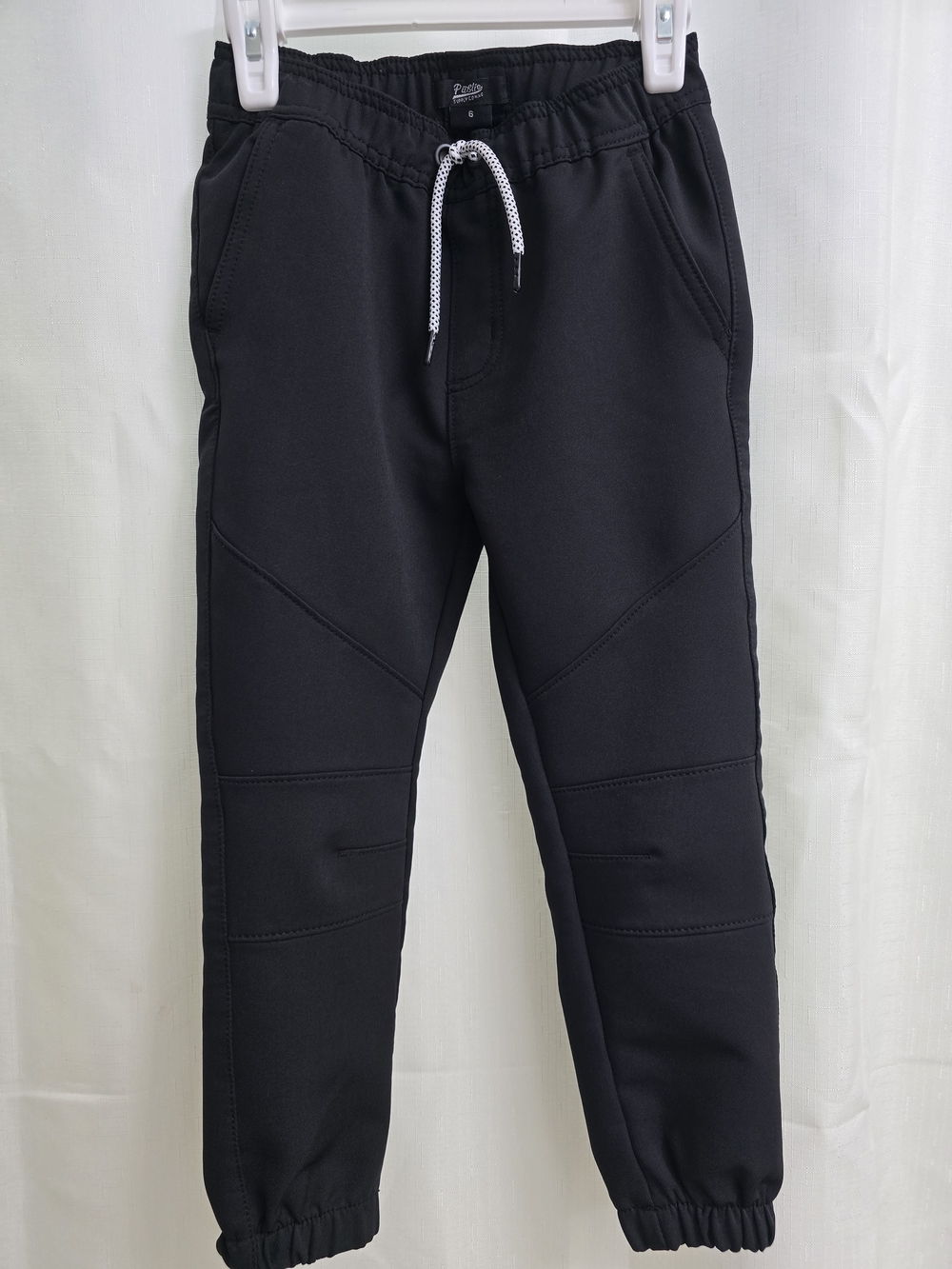 Boys (6) Black Jogger Sweatpants with Elastic Cuffs
